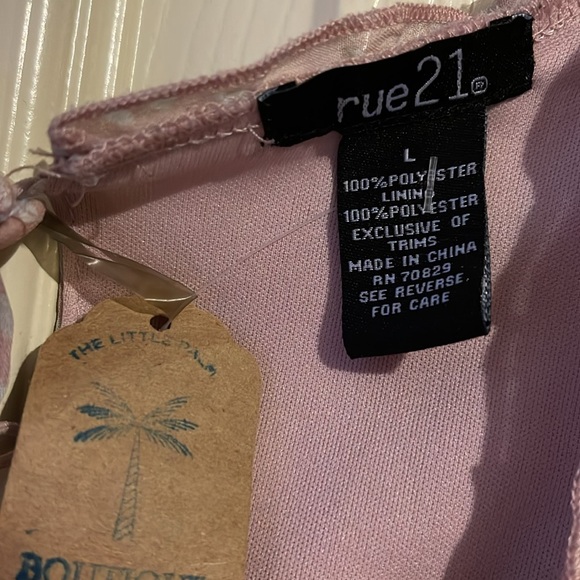 🔥Rue 21 large dress chiffon, light pink V-neck cute out back  mini dress - Picture 10 of 14